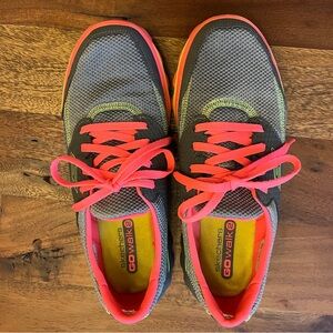 Skechers Women's GOwalk 2 Gem Walking Shoe in Grey/Pink/Yellow, Size 8.5